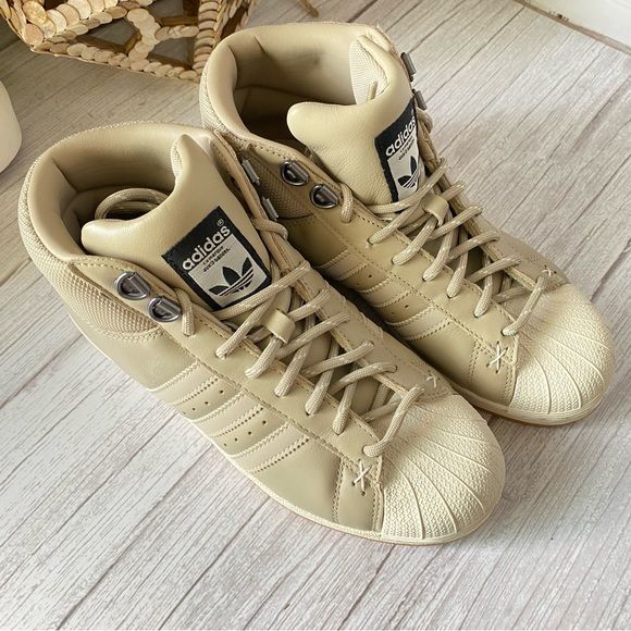 ADIDAS - PRO MODEL SHELL TOES BEIGE SNEAKERS - Picture 9 of 9